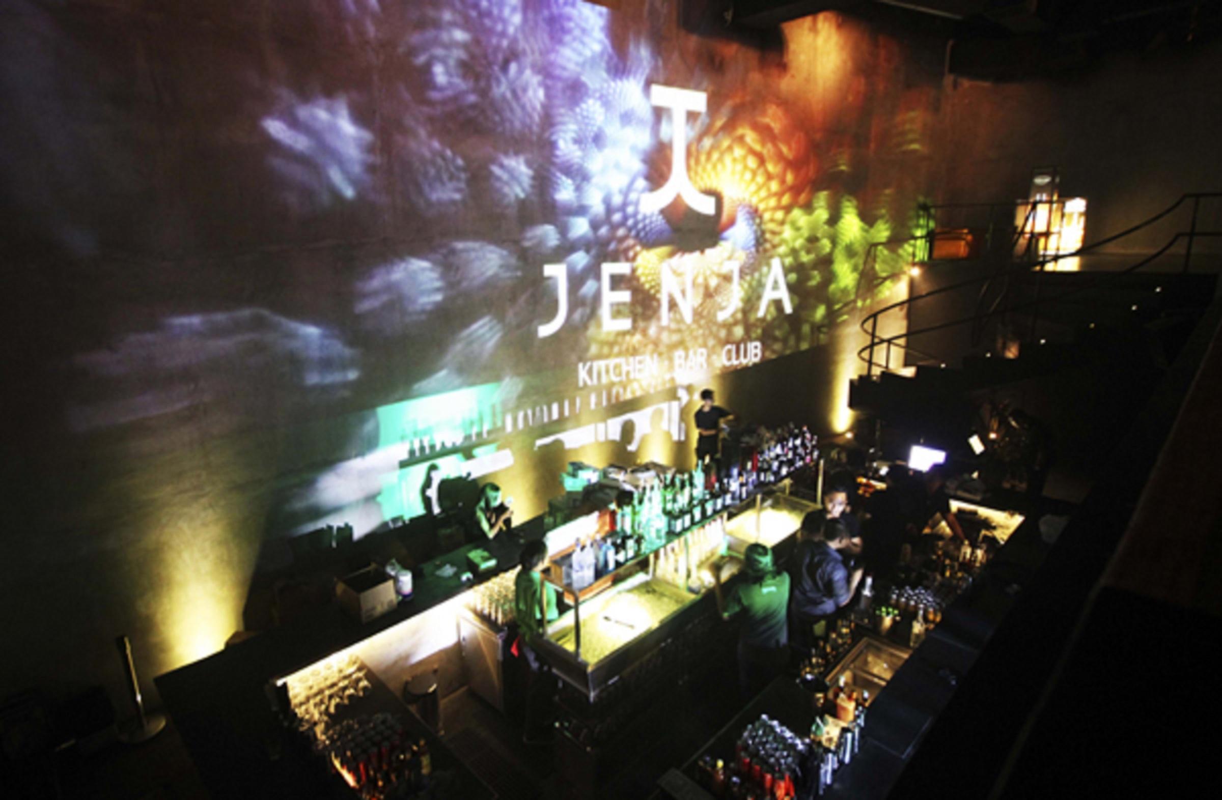 Ts 스위트 스미냑 발리 호텔 세미냑 외부 사진 JEMA Night Club